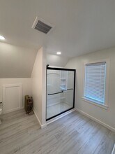 3372 N Downer Ave in Milwaukee, WI - Building Photo - Building Photo