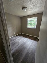 5300 Creekwood Terrace in Oklahoma City, OK - Building Photo - Building Photo