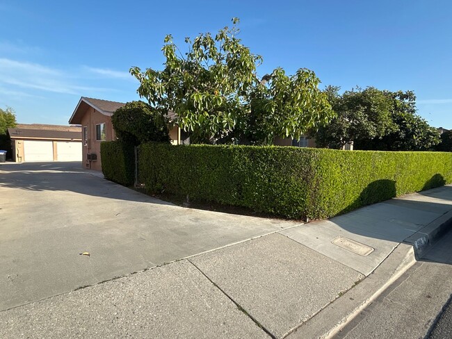 property at 608 N Orange Ave