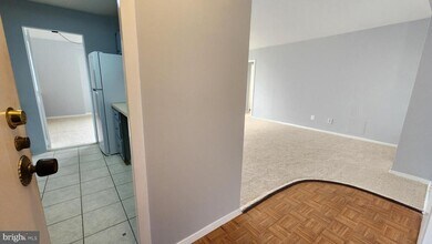 9701 Fields Rd in Gaithersburg, MD - Building Photo - Building Photo