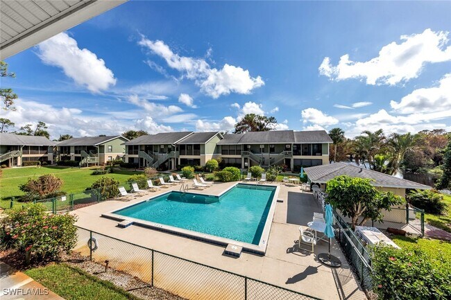 12250 Tamiami Trl E in Naples, FL - Building Photo - Building Photo