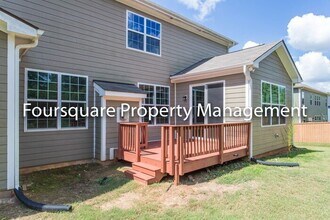 705 Prince Dr in Holly Springs, NC - Building Photo - Building Photo