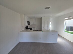 12121 Morgan Dr in Aubrey, TX - Building Photo - Building Photo