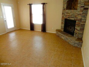 3276 Leah Point Ln in El Paso, TX - Building Photo - Building Photo