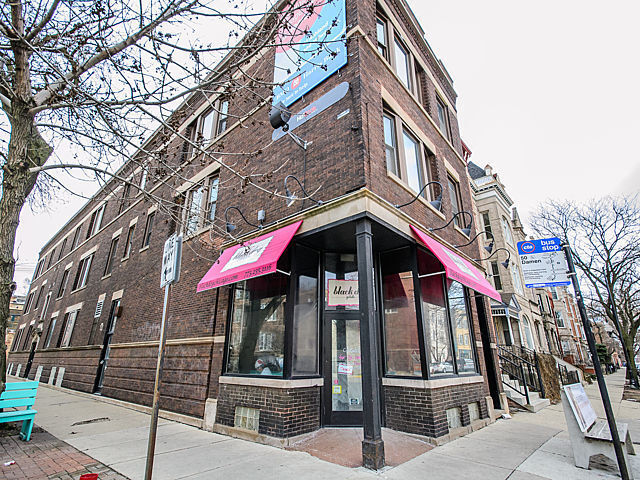 property at 859 N Damen Ave