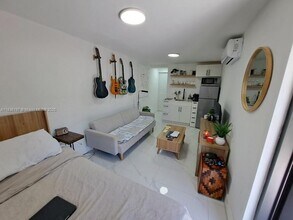 610 NW 111th St in Miami, FL - Building Photo - Building Photo