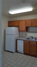 6809 West Gate Blvd-Unit -109 in Austin, TX - Building Photo - Building Photo