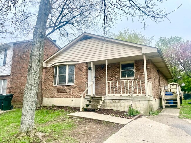 property at 1000 Tatesbrook Dr