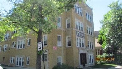 1057-1059 N Austin Blvd in Chicago, IL - Building Photo - Building Photo