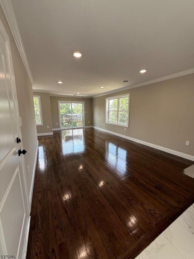 515 Walnut St in Elizabeth, NJ - Building Photo - Building Photo
