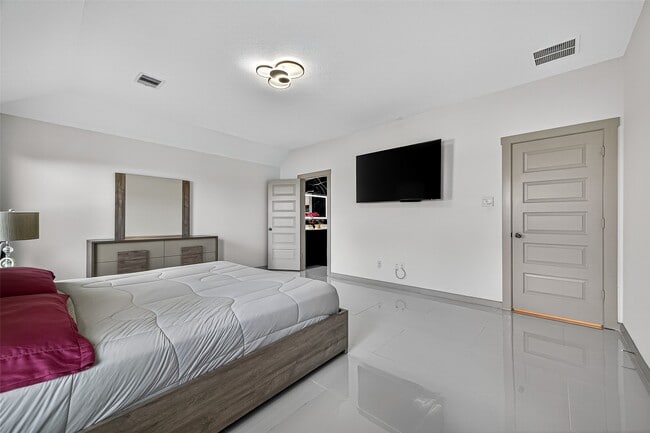 property at 31410 Hexan Hts Ln