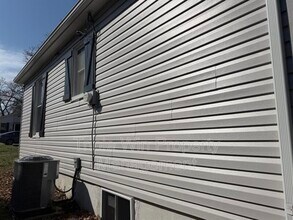 123 W Thornton Ave in Webster Groves, MO - Building Photo - Building Photo