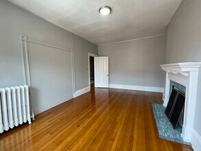 11 Park St, Unit 6A in Brookline, MA - Building Photo - Building Photo