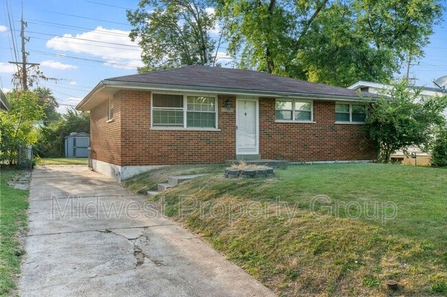 property at 11809 Bridgevale Ave
