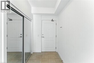 81 Robinson St in Hamilton, ON - Building Photo - Building Photo