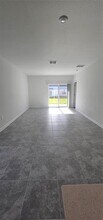 1437 Cumberland Ave in Davenport, FL - Building Photo - Building Photo