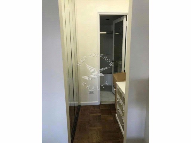 69 W 9th St-Unit -10A in New York, NY - Building Photo - Building Photo