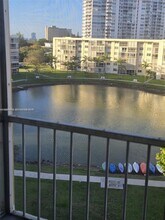 2903 Point E Dr in Aventura, FL - Building Photo - Building Photo