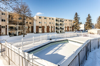 Peace Grove Estates in Edmonton, AB - Building Photo - Building Photo