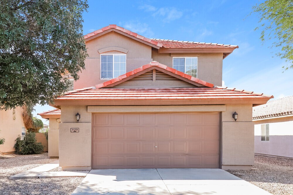 31254 N Blackfoot Dr in San Tan Valley, AZ - Foto de edificio