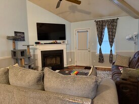 139 Barn Swallow Rdg in Yorktown, VA - Building Photo