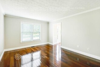 3206 Elizabeth Ln in Snellville, GA - Building Photo - Building Photo