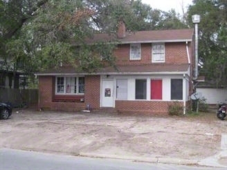 1106 SW 4th Ave in Gainesville, FL - Foto de edificio