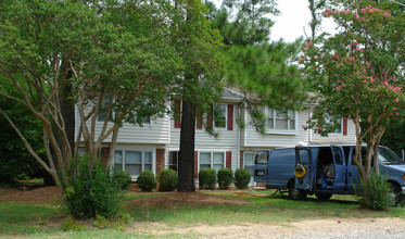 4910-4916 Memory Rd in Raleigh, NC - Building Photo - Building Photo