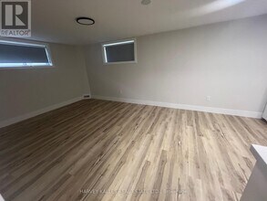 113 McAllister Rd in Toronto, ON - Building Photo - Building Photo