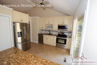 817 Manhattan Beach Rd in Severna Park, MD - Building Photo - Building Photo