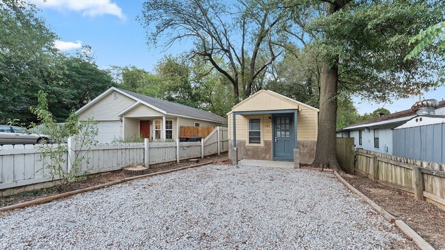 424 E Velma Ave in Springdale, AR - Building Photo - Building Photo