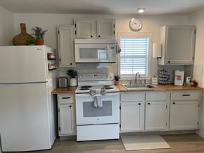 210 H Pickens Rd in Onalaska, TX - Foto de edificio - Building Photo