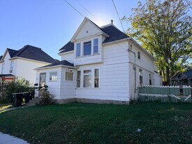 1414 W 14th St in Sioux City, IA - Building Photo