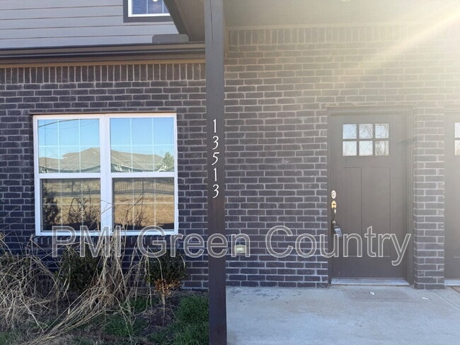 property at 13513 S Mingo Rd