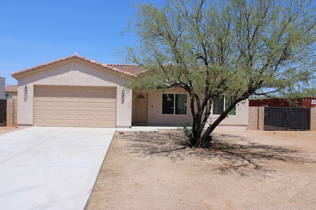 property at 1761 Aguila Ct