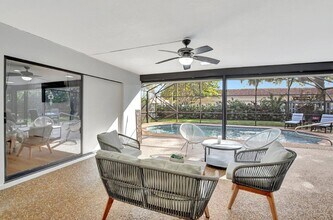 798 E Boca Raton Rd in Boca Raton, FL - Foto de edificio - Building Photo