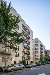 736 W 186th St in New York, NY - Foto de edificio - Building Photo