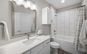 Azali at 7510 in Corpus Christi, TX - Foto de edificio - Building Photo