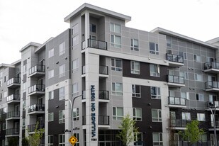 11303-11105 105 Ave NW, Unit SI ID1227819P in Edmonton, AB - Building Photo