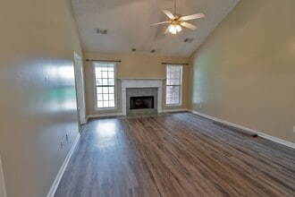 112 Melvina Pl in Prattville, AL - Foto de edificio - Building Photo