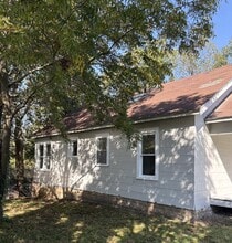 1301 S Armstrong Ave in Bartlesville, OK - Building Photo - Building Photo