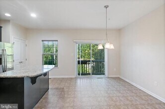 326 Eagles Ridge Way in Glen Burnie, MD - Building Photo - Building Photo