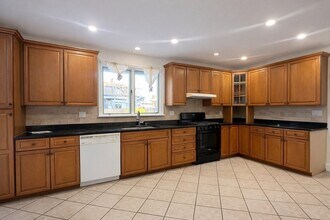 236 Madison St in Malden, MA - Building Photo - Building Photo