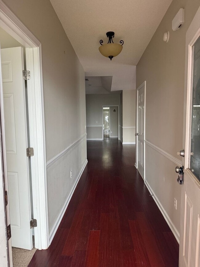 155 Wingate Ave in Enterprise, AL - Foto de edificio - Building Photo