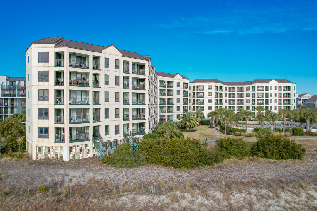 Summer House in Isle Of Palms, SC - Building Photo