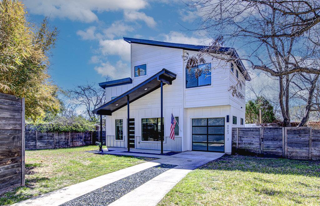 4903 Lyons Rd in Austin, TX - Building Photo