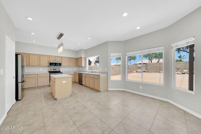 1322 E St John Rd in Phoenix, AZ - Building Photo - Building Photo