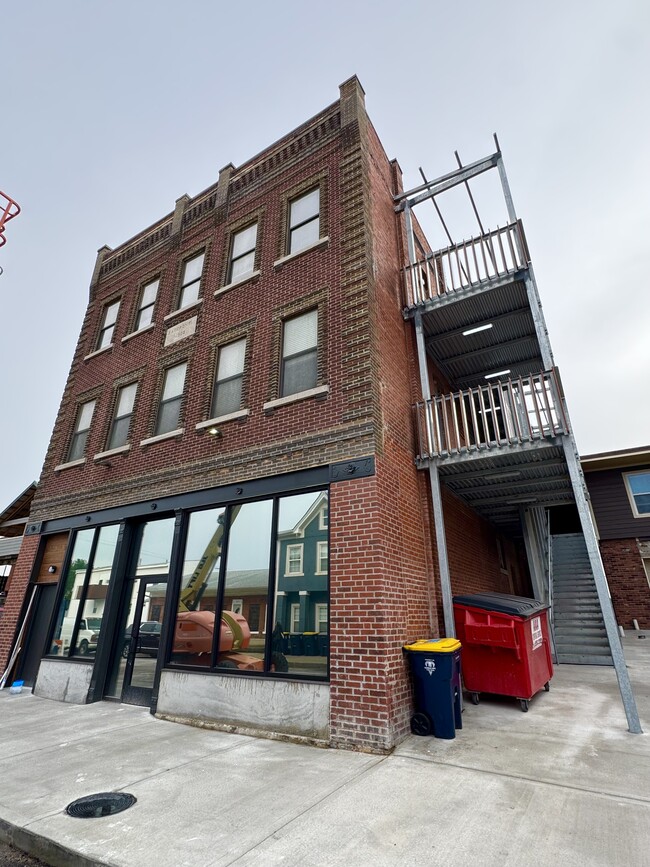 517 Gillis St in Kansas City, MO - Building Photo - Building Photo