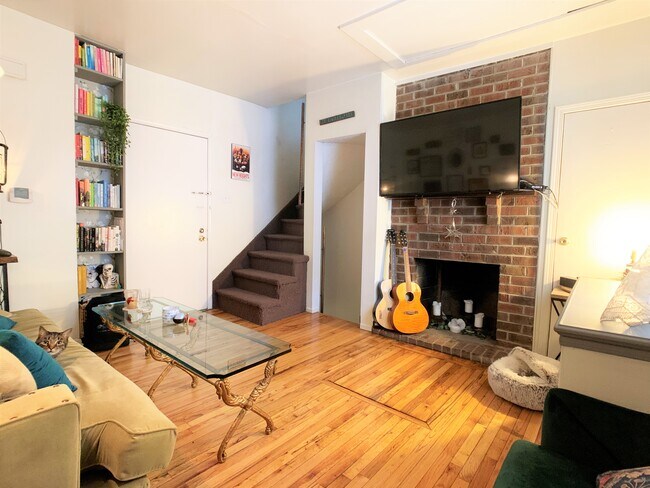 322 W Wildey St photo'