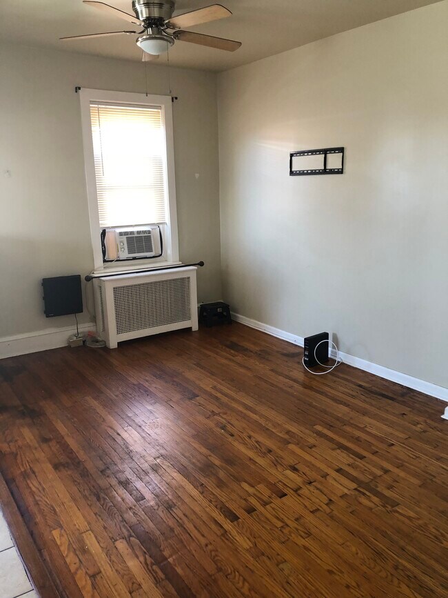 1664 Wakeling St, Unit 2 photo'